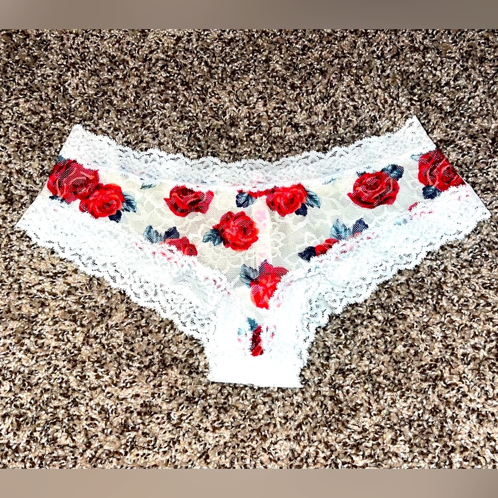 Victoria’s Secret Pink rose panties